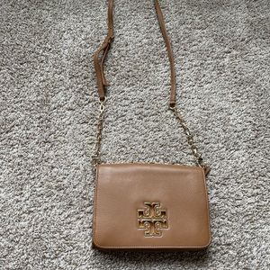 Tory burch clutch/ handbag
